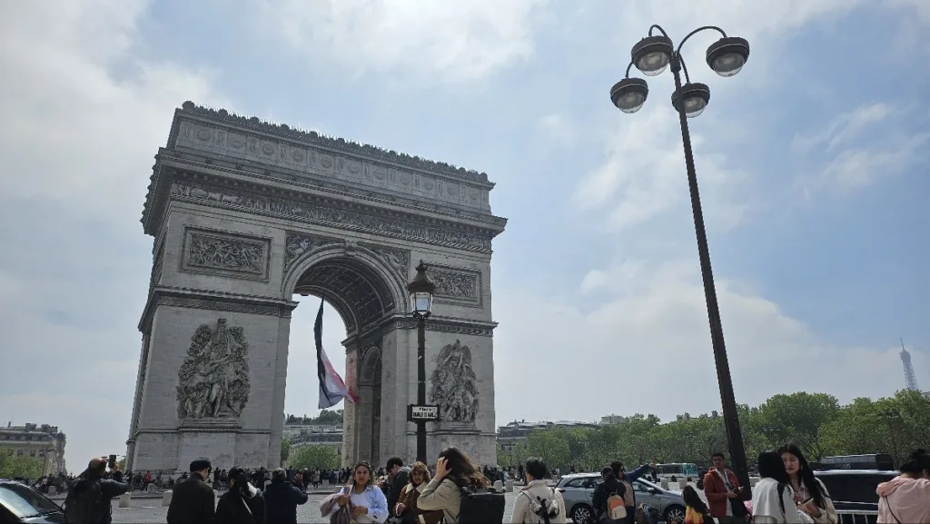 Paris Walking Tour, Arc de Triomphe